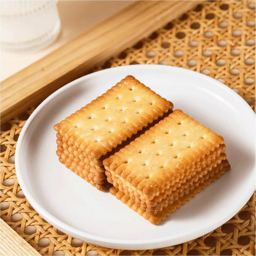 バター風味のミルクビスケット バター風味のミルクビスケット
