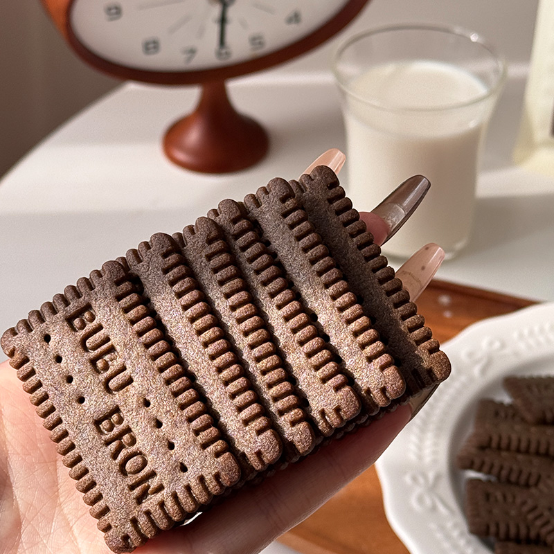 カルシウムと鉄分が豊富なココア風味のクッキー カルシウムと鉄分が豊富なココア風味のクッキー