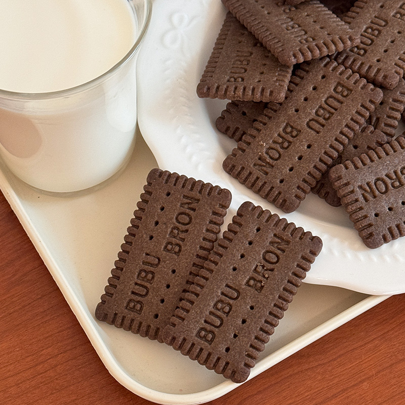 カルシウムと鉄分が豊富なココア風味のクッキー カルシウムと鉄分が豊富なココア風味のクッキー