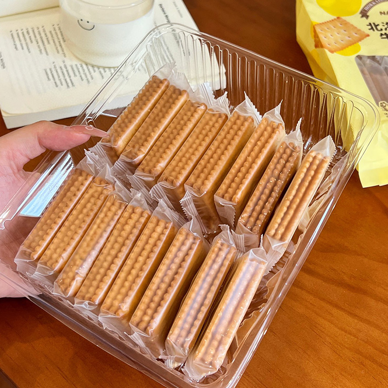 バター風味のミルクビスケット バター風味のミルクビスケット