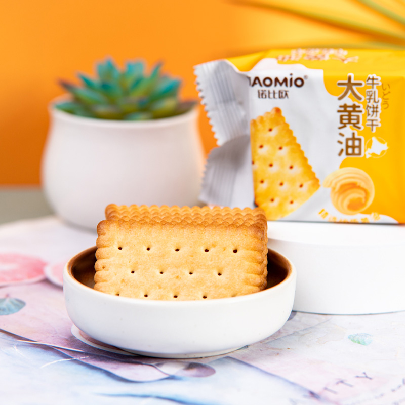 バター風味のミルクビスケット バター風味のミルクビスケット